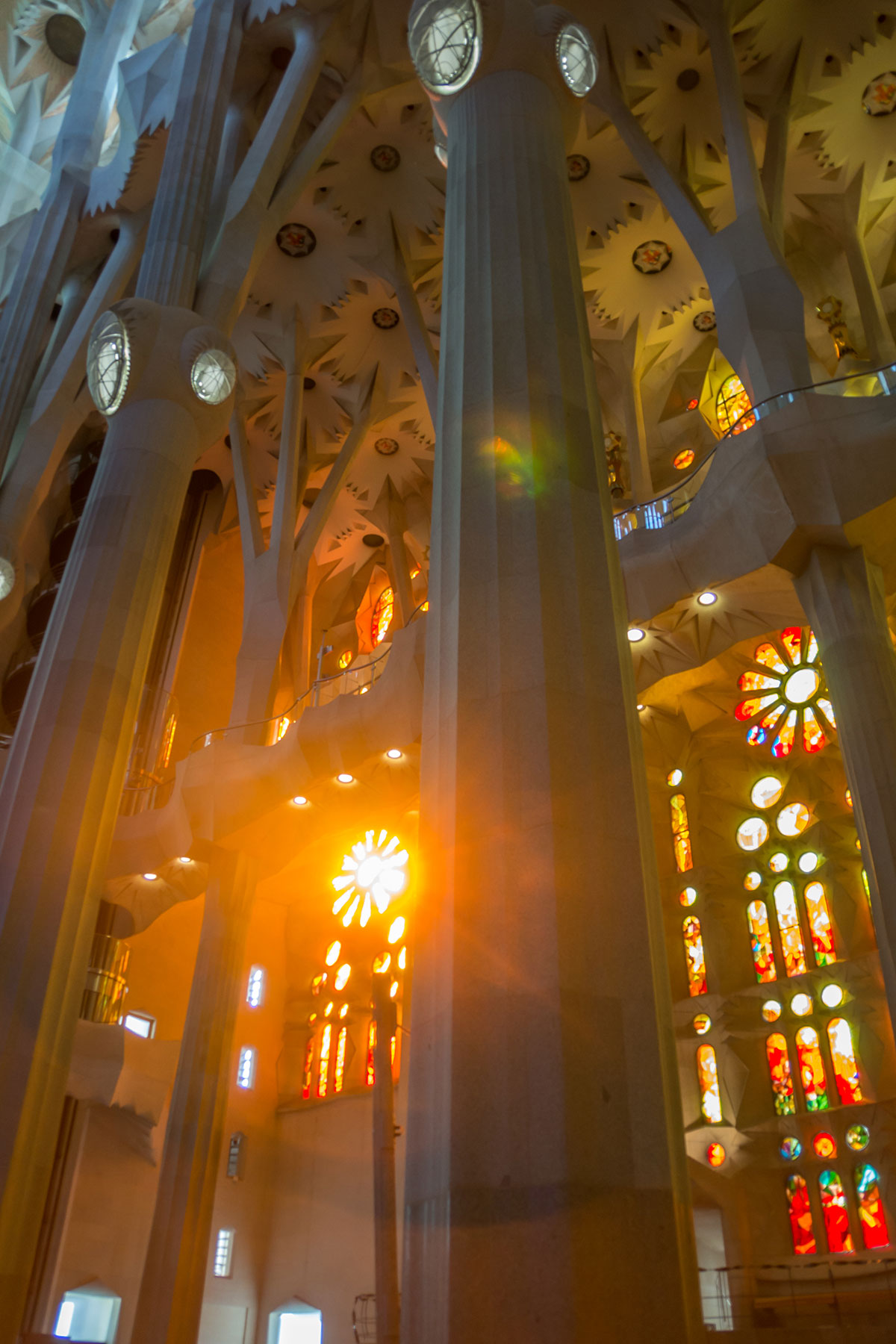 Barcelona - Sagrada Familia - Innenraum Lichtstimmung