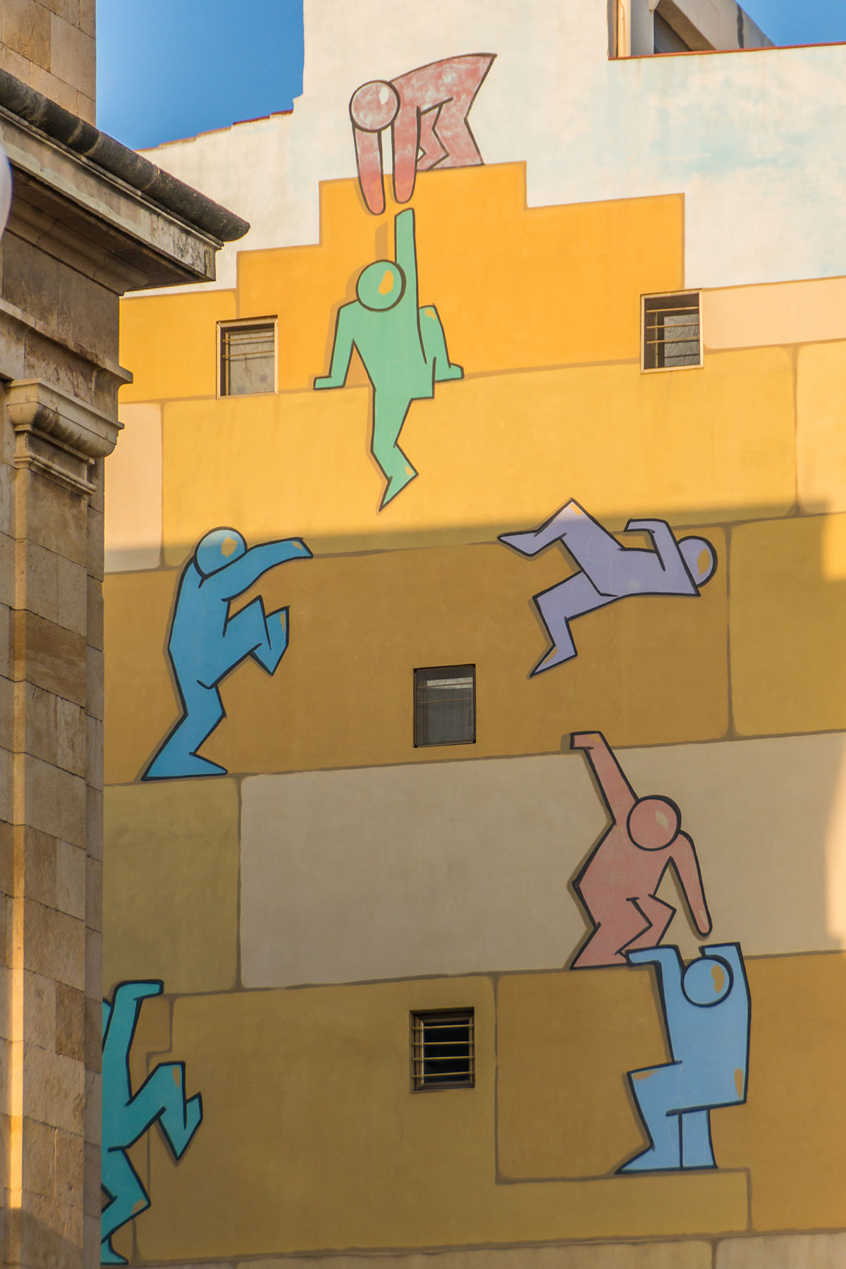 Spanien, Katalonien, Tarragona, Mauer mit Graffiti