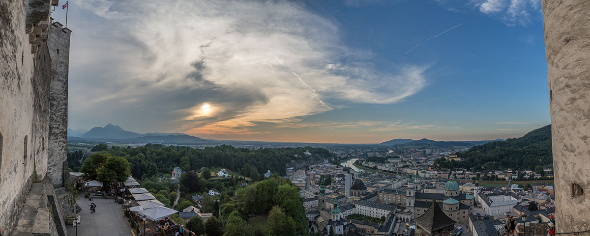 Salzburg, Blick von der Festung Hohensalzburg bei Sonnenuntergang