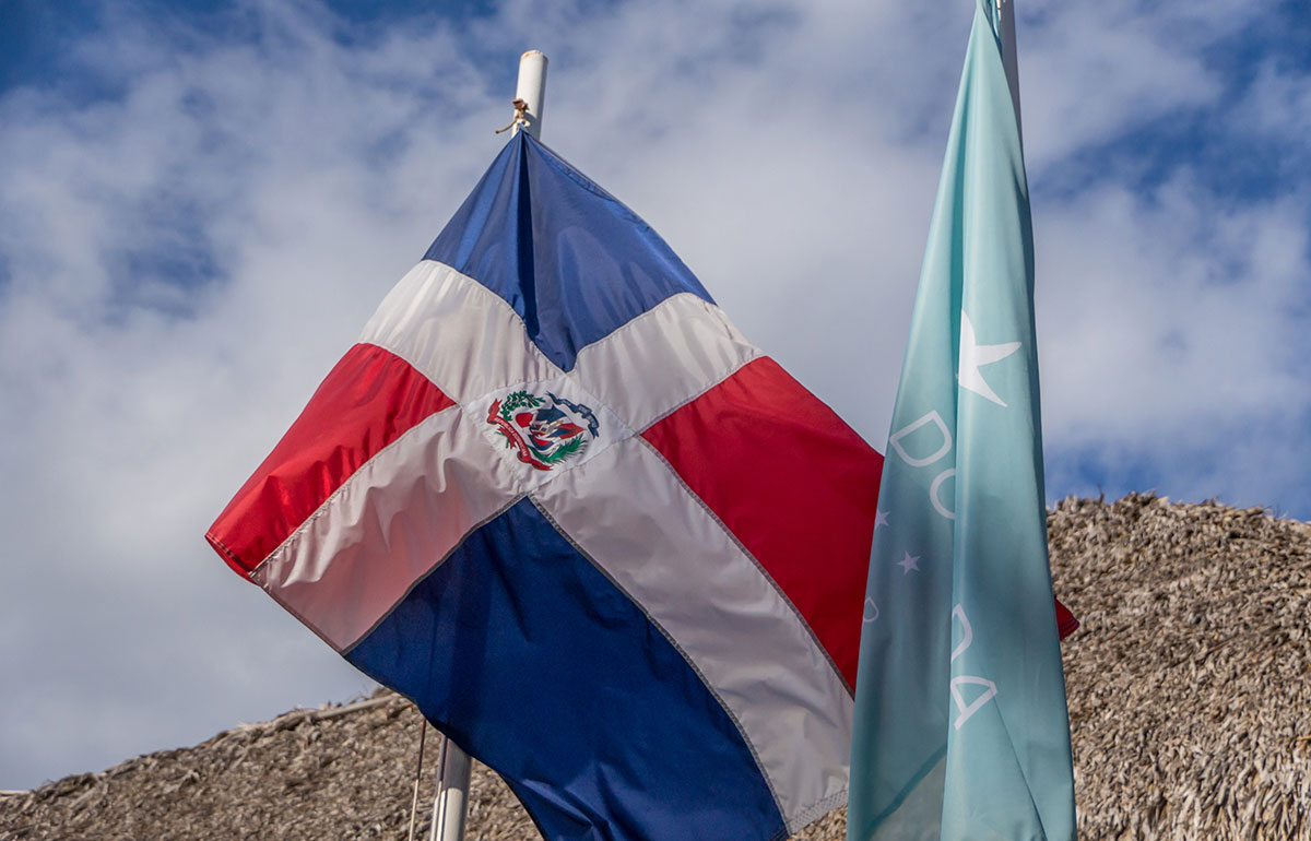 Dominikanische Republik, Fahne