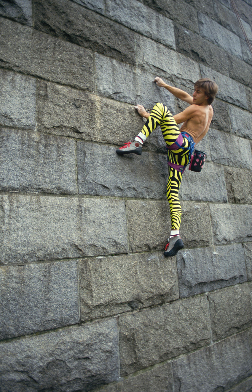 Mathias beim klettern an der Stillhorner Brücke